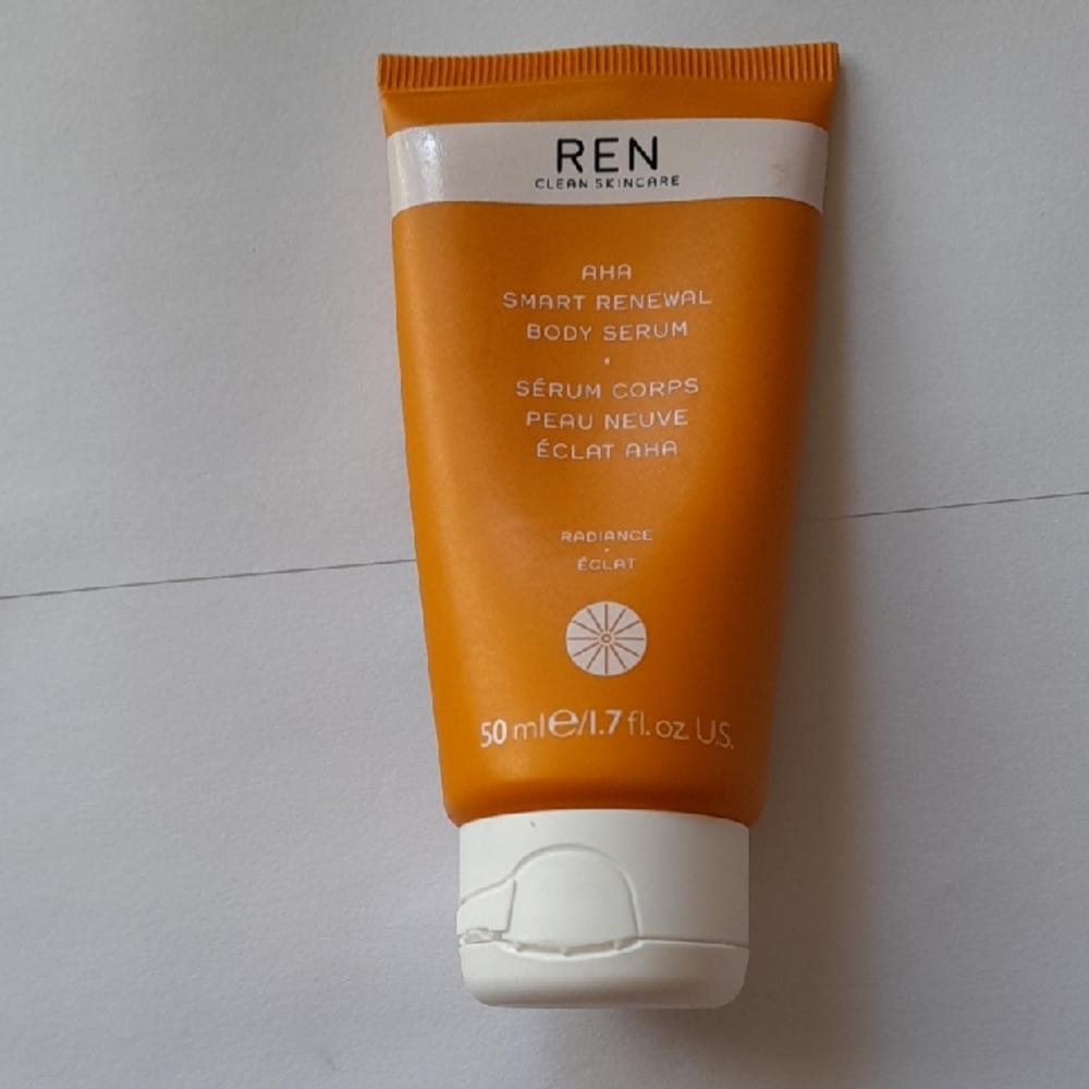 AHA SMART RENEWAL BODY SERUM